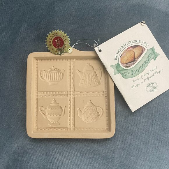 Brown Bag Art Clay Cookie/ShortBread Mold 1996 Teapot Cut Apart Vintage - Picture 2 of 3